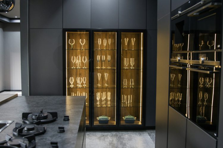 Motama-The-Hills-kitchen-06